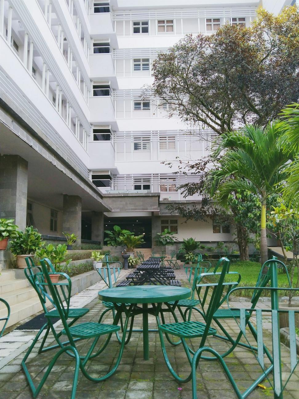 Sitting area